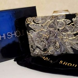 Tadashi Shoji